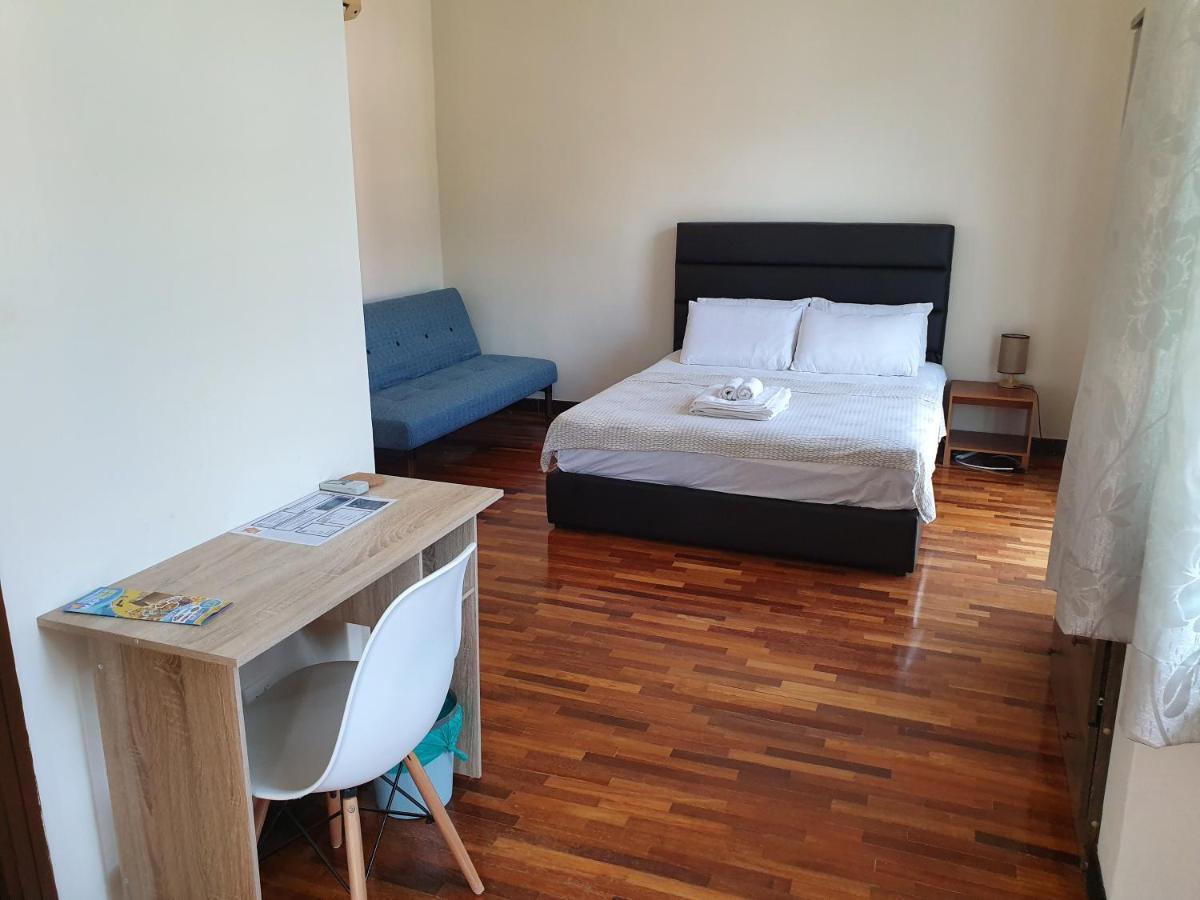 Eden Cosy Living Apartment บาตูเฟอริงกี ภายนอก รูปภาพ