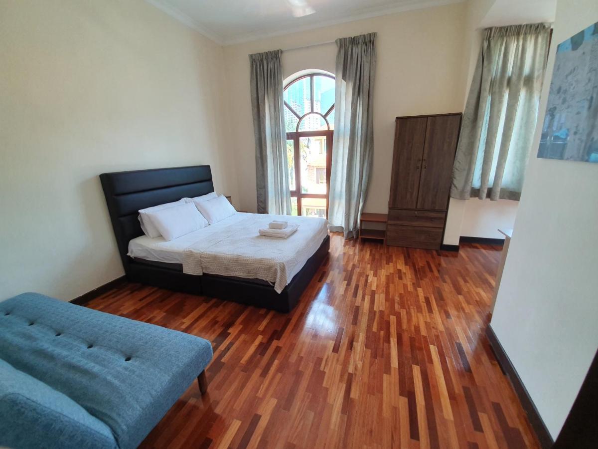 Eden Cosy Living Apartment บาตูเฟอริงกี ภายนอก รูปภาพ