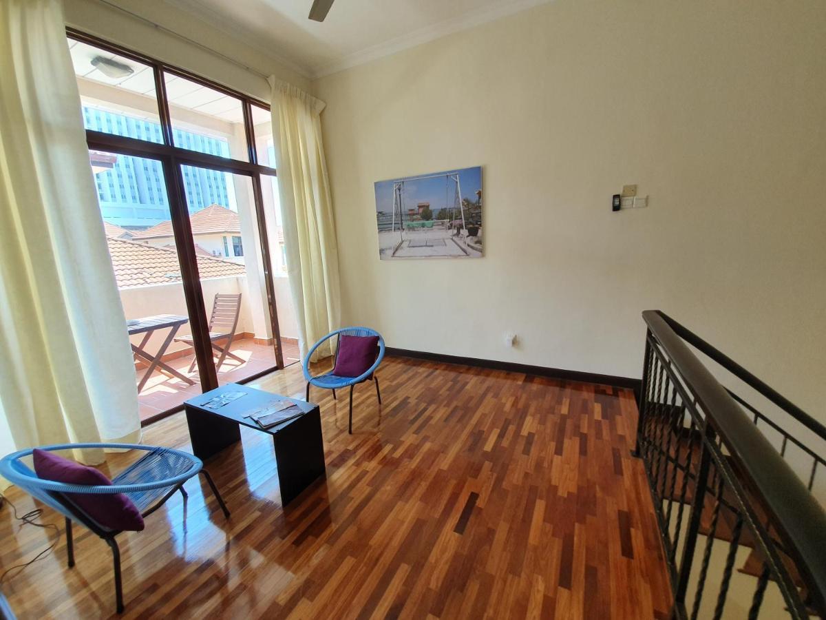 Eden Cosy Living Apartment บาตูเฟอริงกี ภายนอก รูปภาพ