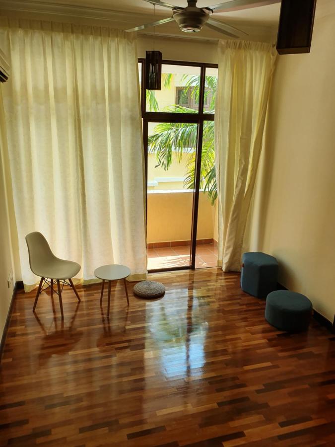 Eden Cosy Living Apartment บาตูเฟอริงกี ภายนอก รูปภาพ