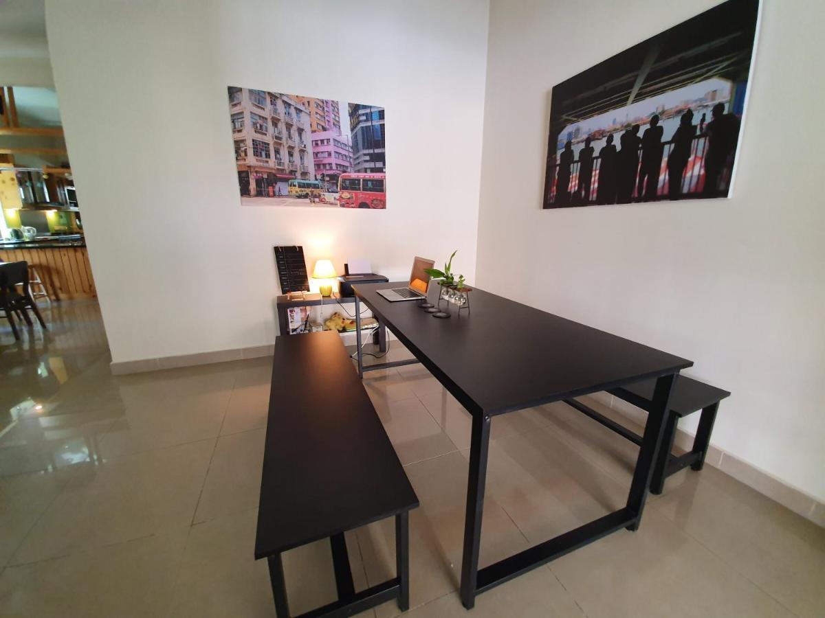 Eden Cosy Living Apartment บาตูเฟอริงกี ภายนอก รูปภาพ