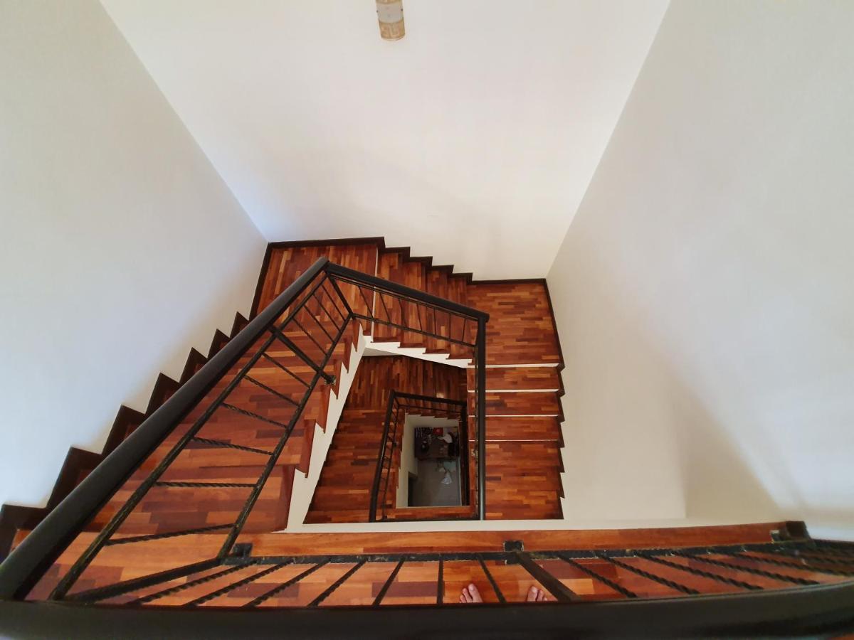Eden Cosy Living Apartment บาตูเฟอริงกี ภายนอก รูปภาพ