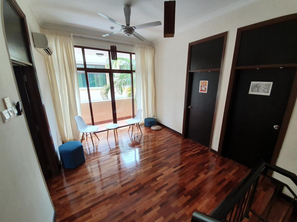 Eden Cosy Living Apartment บาตูเฟอริงกี ภายนอก รูปภาพ