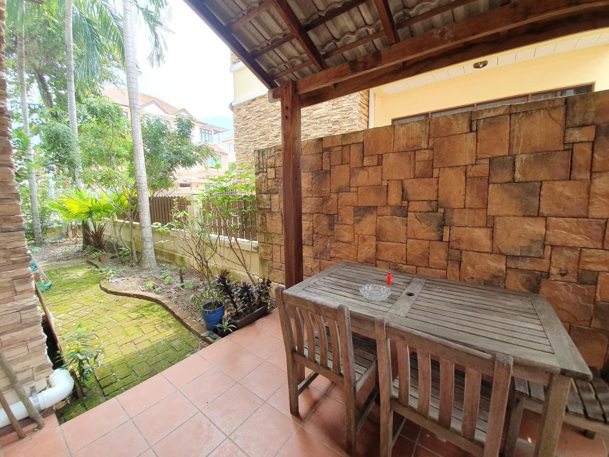 Eden Cosy Living Apartment บาตูเฟอริงกี ภายนอก รูปภาพ